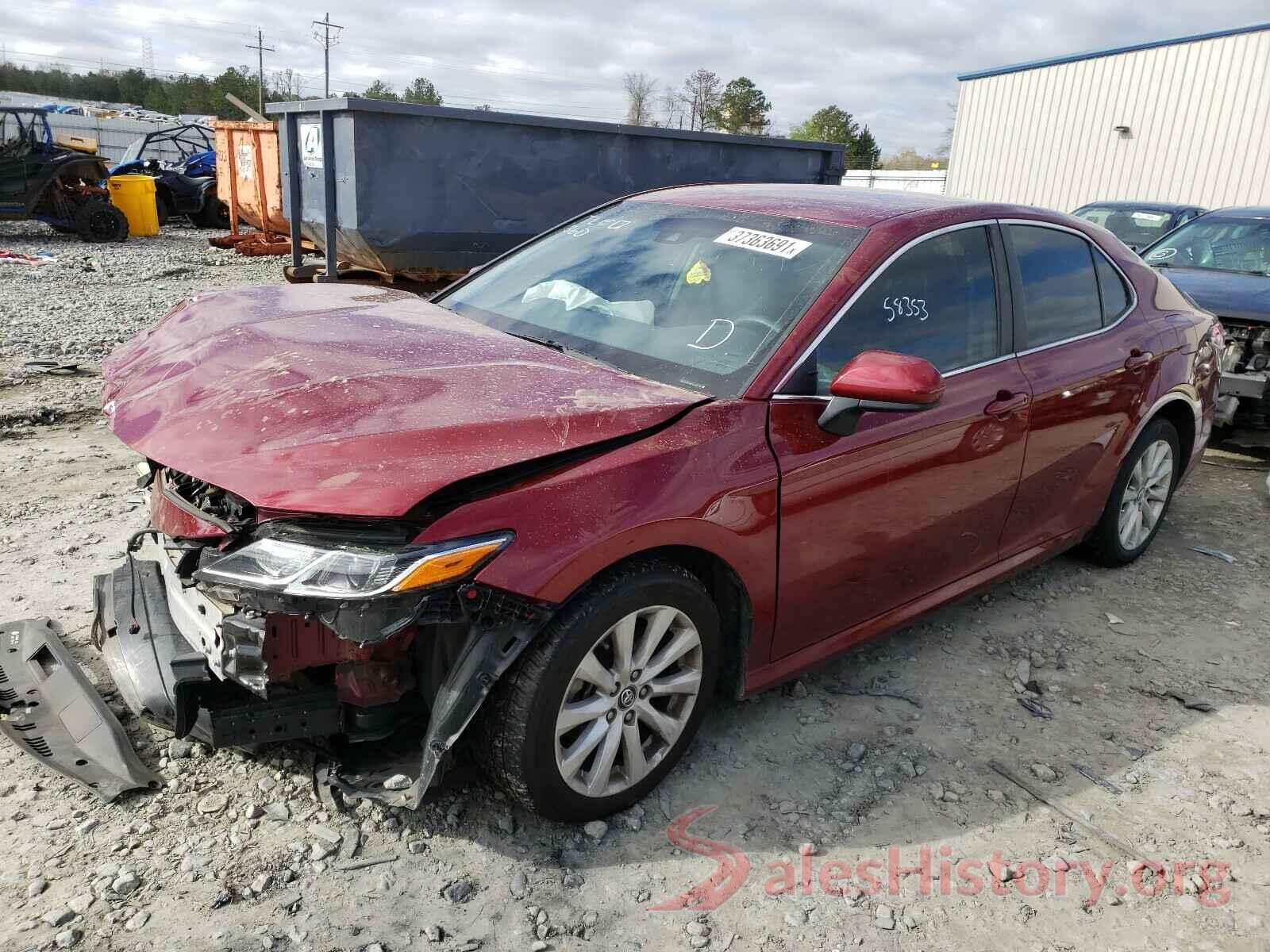 4T1B11HK3JU601040 2018 TOYOTA CAMRY