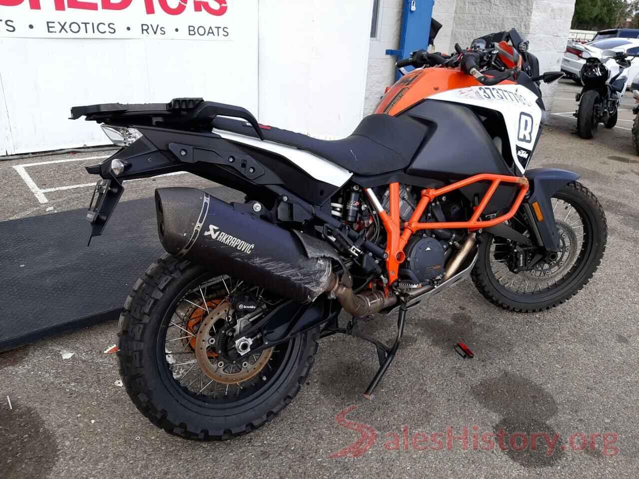 VBKV59403JM990365 2018 KTM MOTORCYCLE