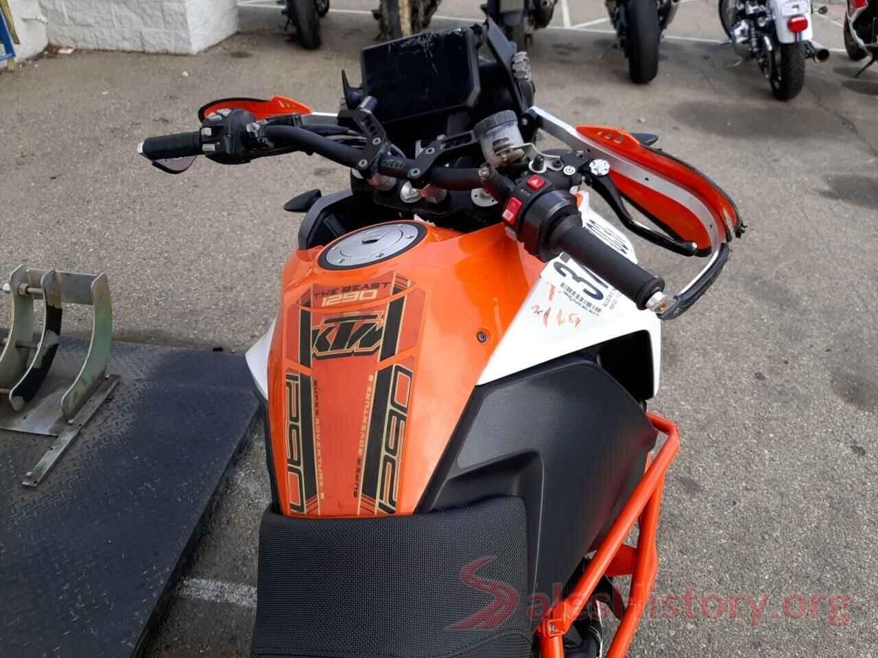 VBKV59403JM990365 2018 KTM MOTORCYCLE