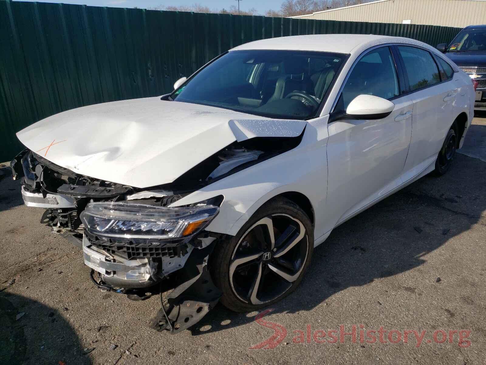 1HGCV1F37JA082117 2018 HONDA ACCORD