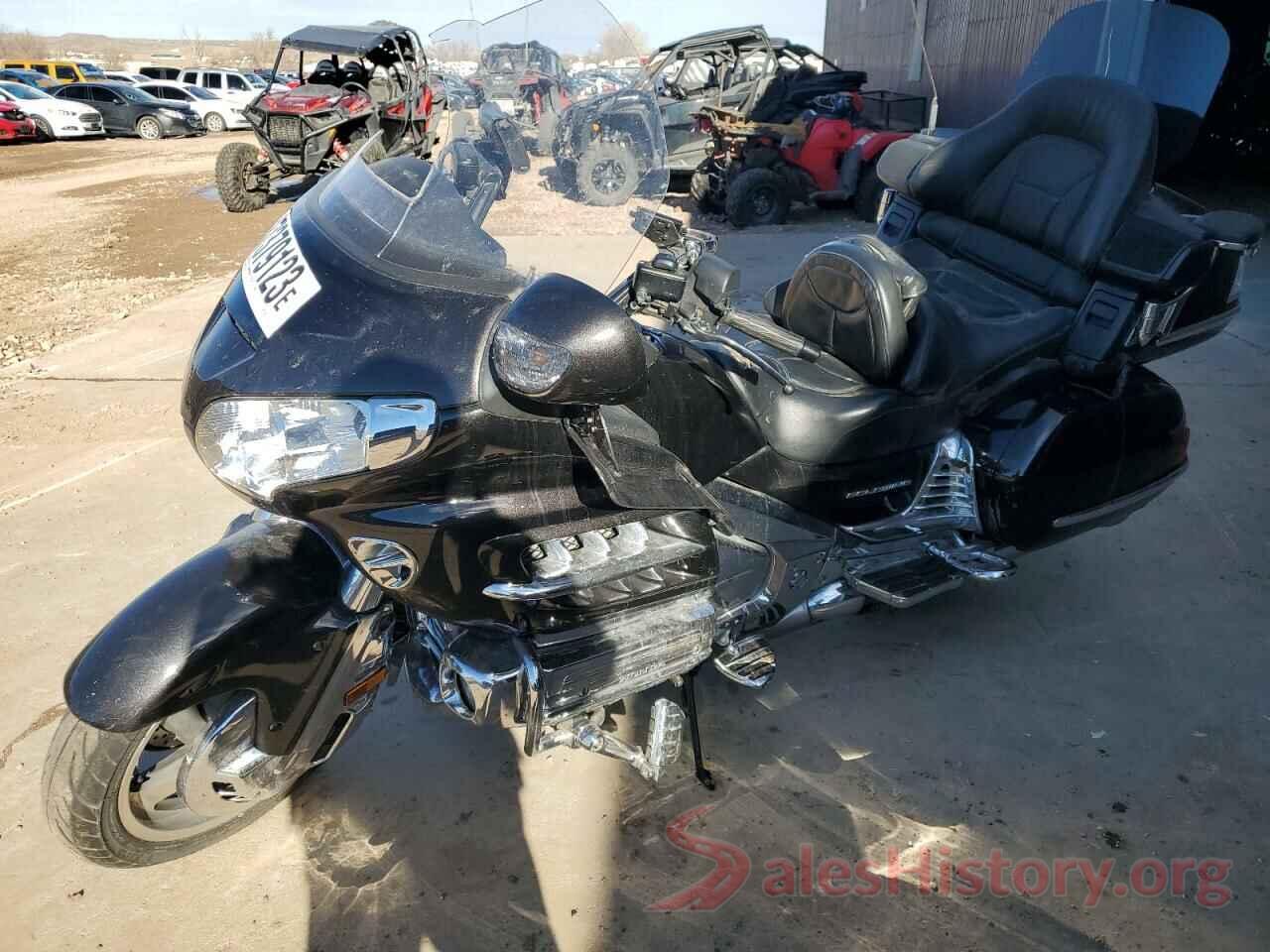 1HFSC47G7AA907677 2010 HONDA GL CYCLE