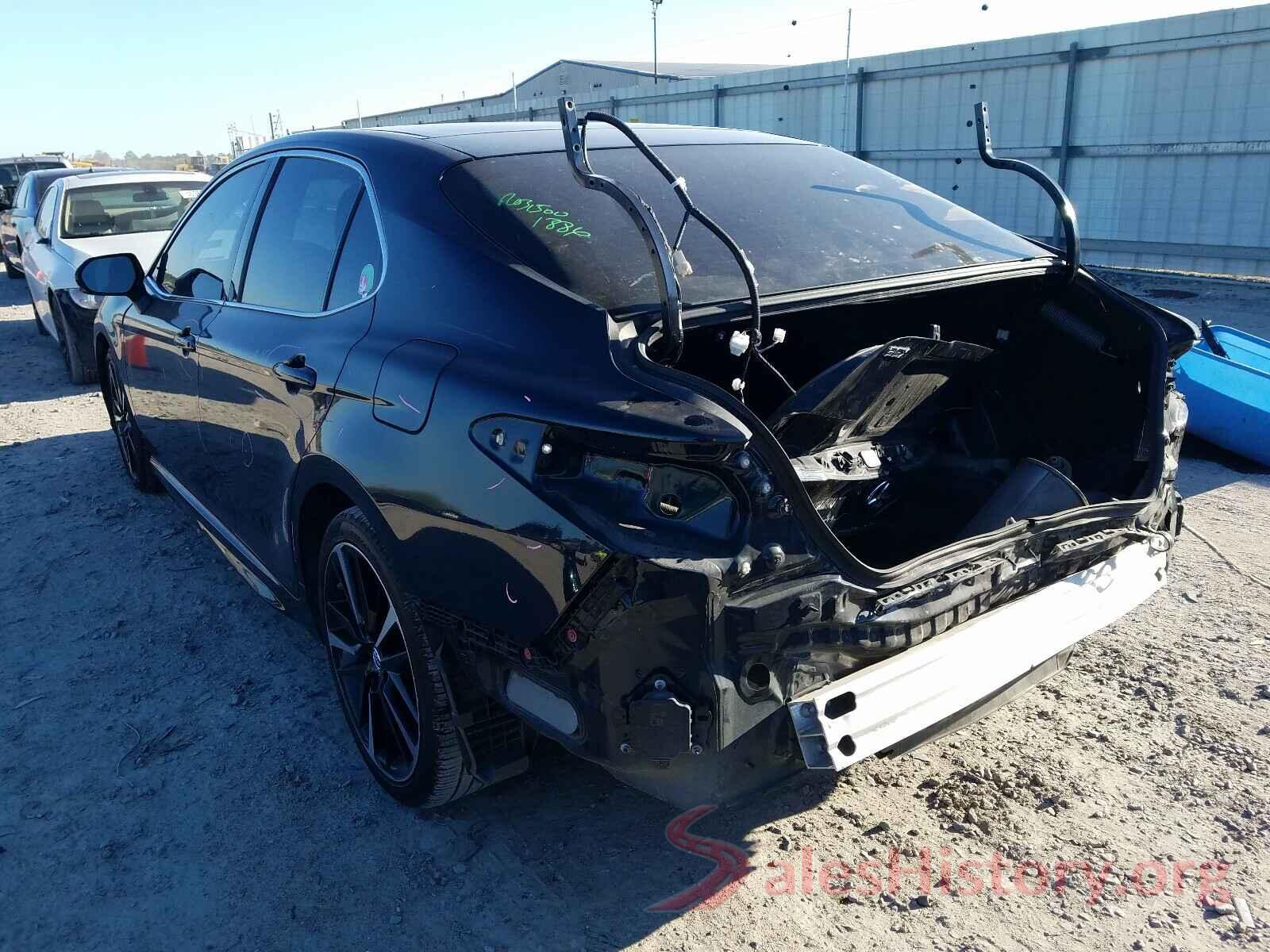 4T1B61HK6JU528862 2018 TOYOTA CAMRY