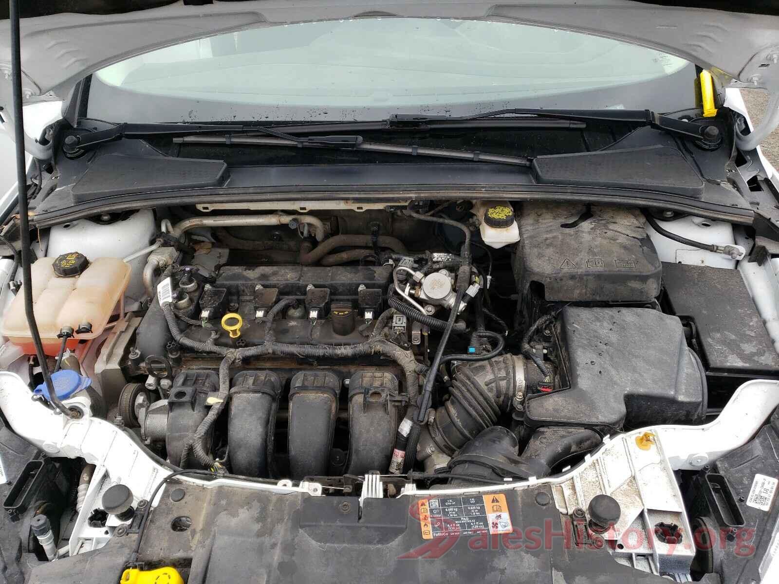 1FADP3E27JL240676 2018 FORD FOCUS