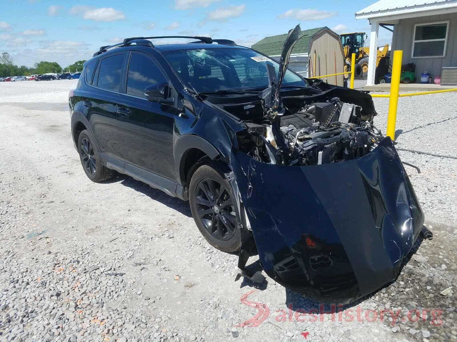 2T3RFREV9JW820119 2018 TOYOTA RAV4