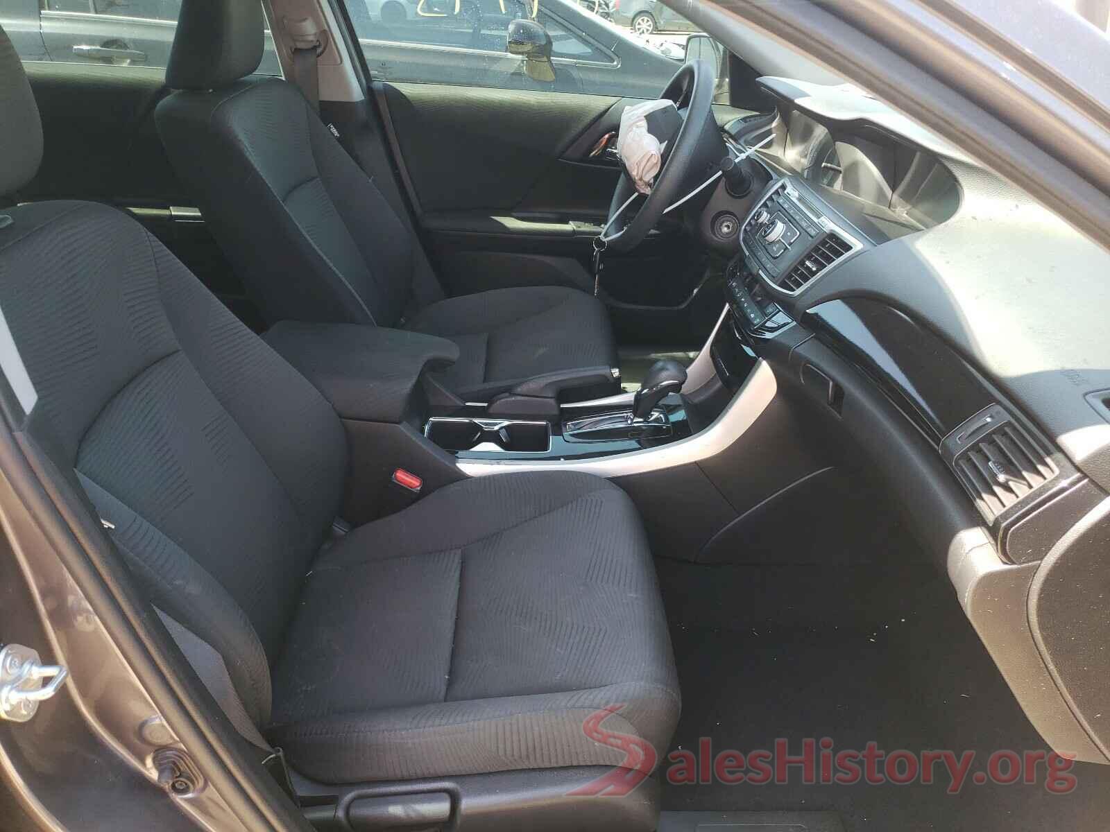 1HGCR2F38HA220302 2017 HONDA ACCORD