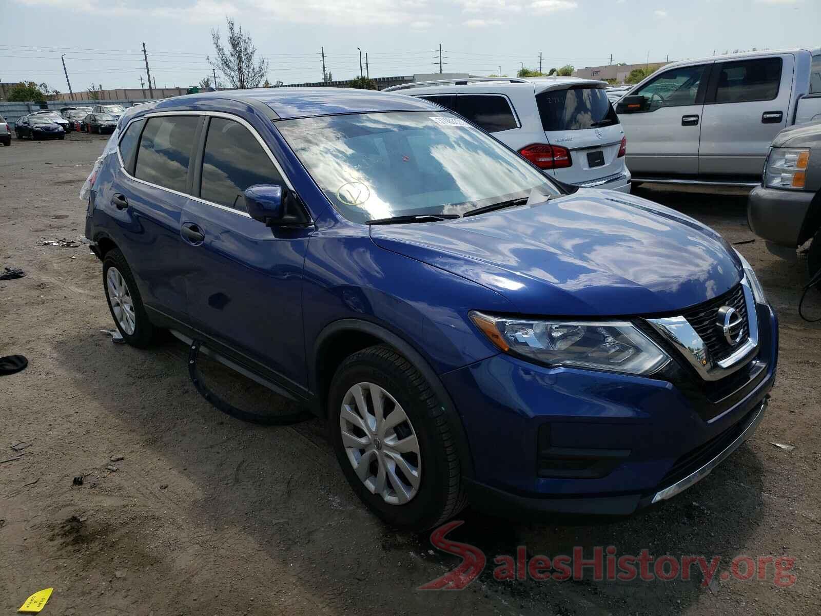 KNMAT2MT0HP561832 2017 NISSAN ROGUE