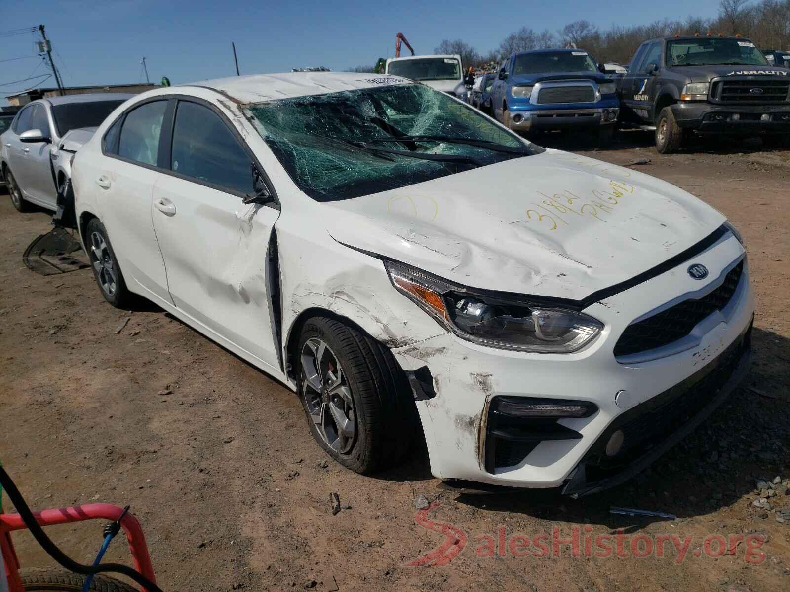 3KPF24AD0KE078737 2019 KIA FORTE