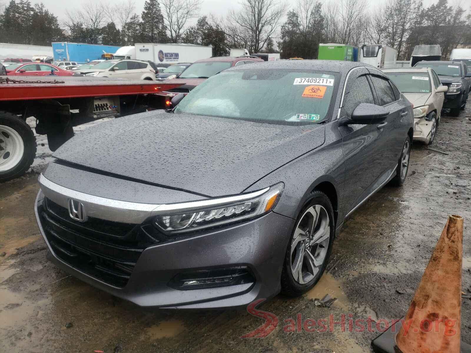 1HGCV2F59JA027885 2018 HONDA ACCORD