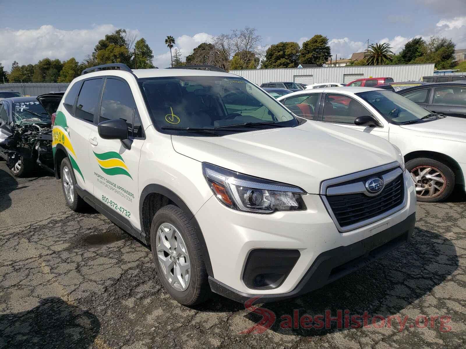 JF2SKACC8KH498713 2019 SUBARU FORESTER