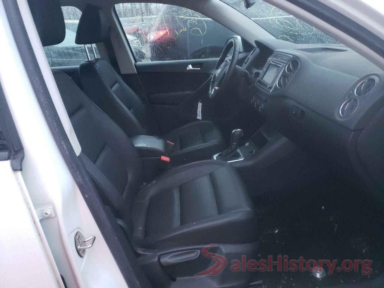 WVGBV7AX9HK026462 2017 VOLKSWAGEN TIGUAN