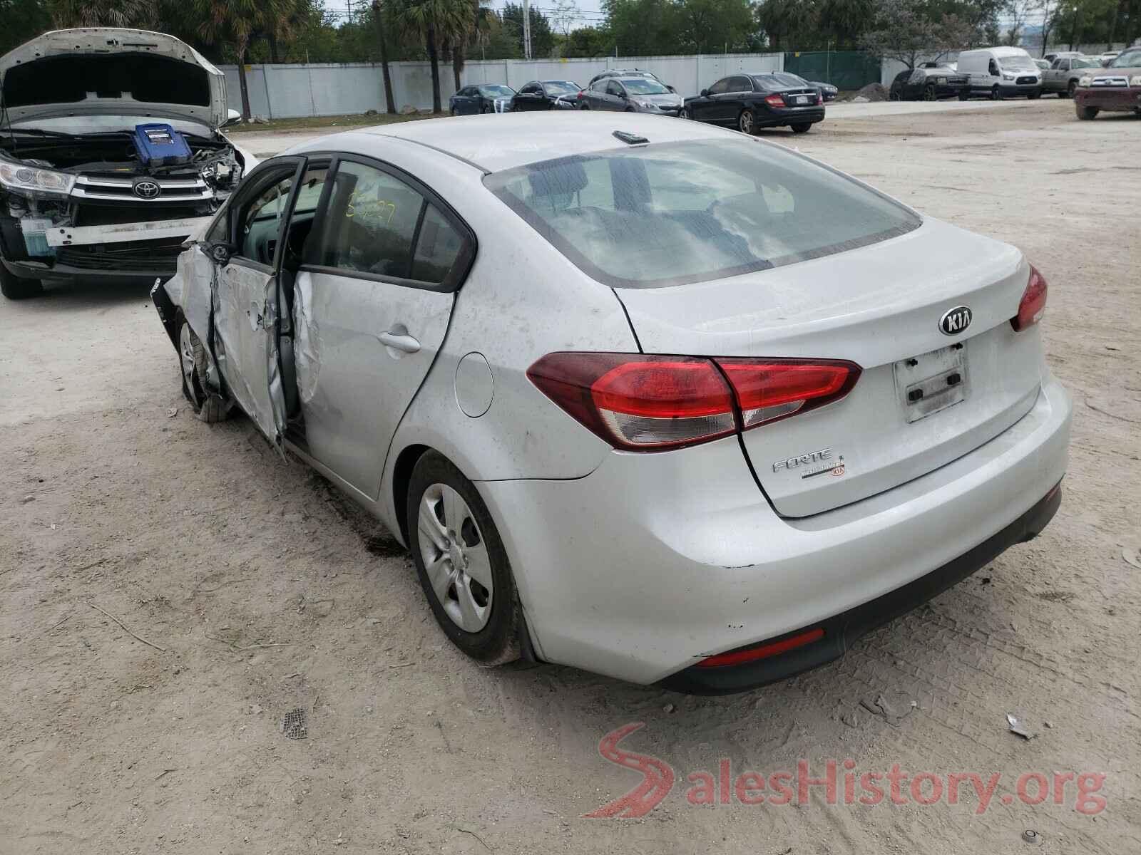 3KPFK4A7XJE194746 2018 KIA FORTE