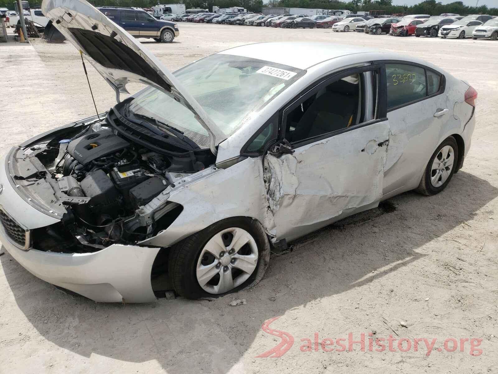 3KPFK4A7XJE194746 2018 KIA FORTE