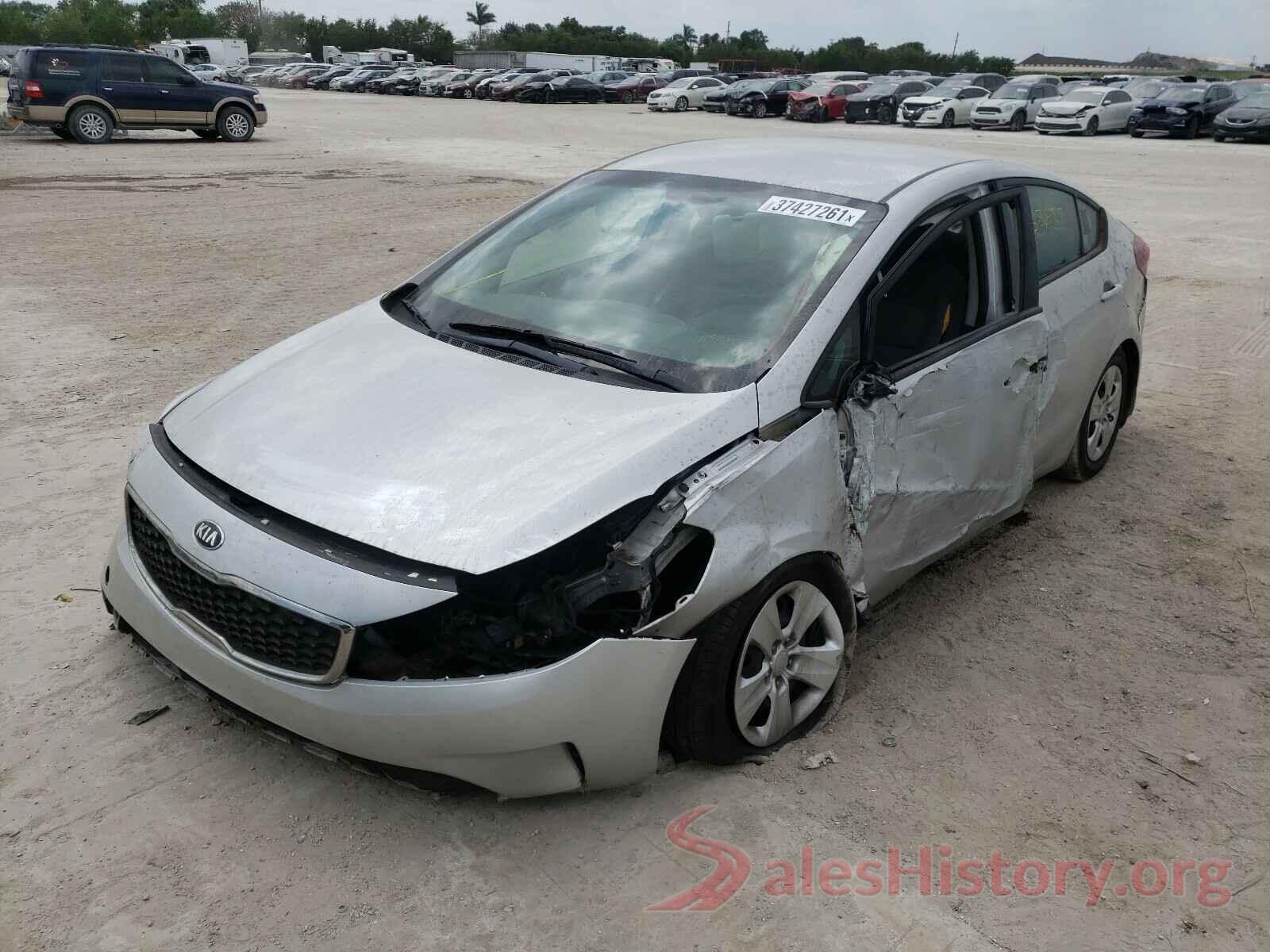 3KPFK4A7XJE194746 2018 KIA FORTE