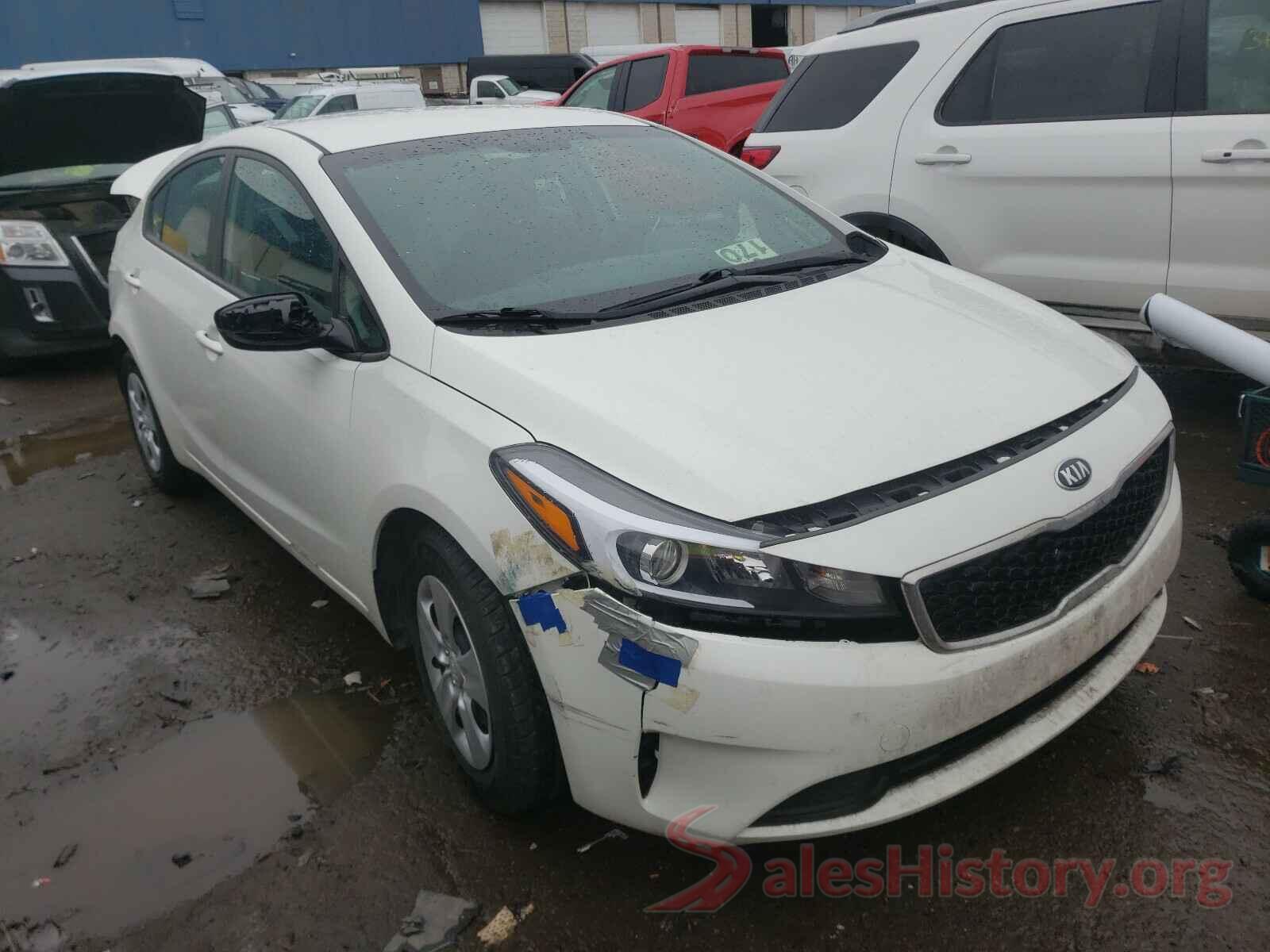 3KPFK4A70JE238561 2018 KIA FORTE