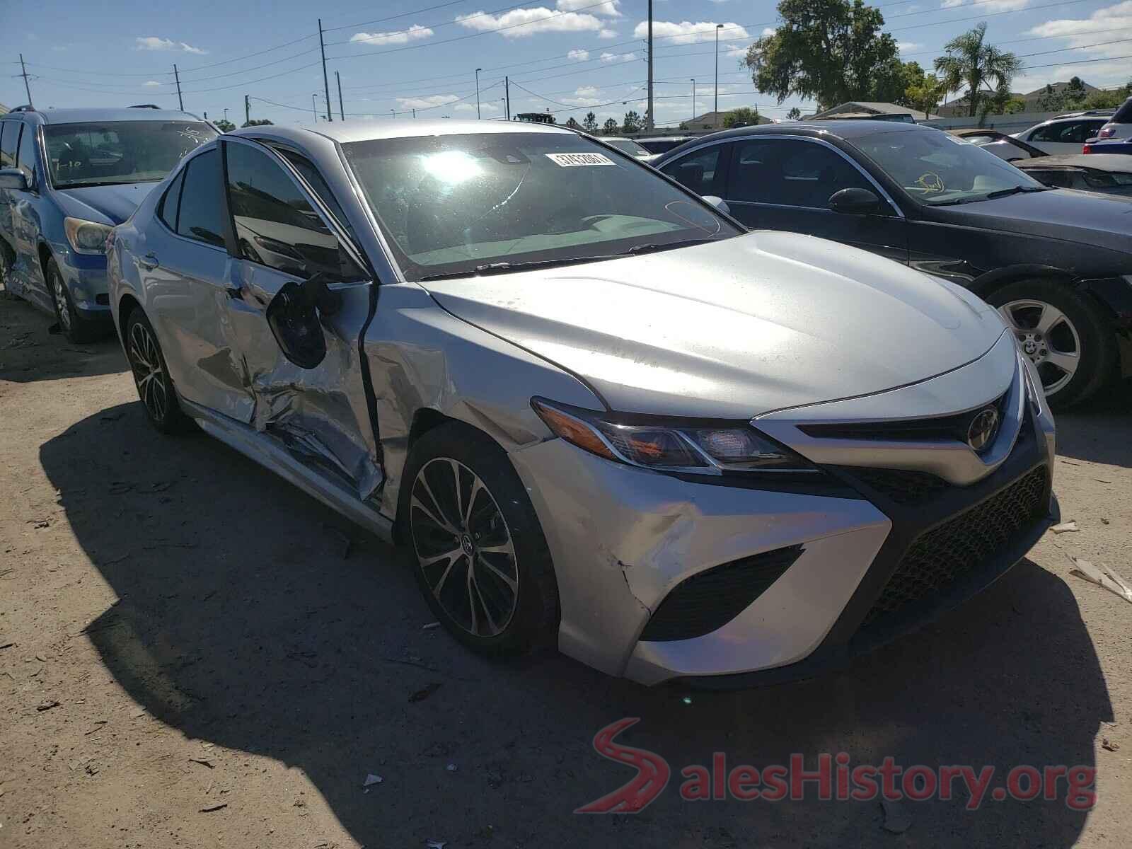 4T1B11HK0JU520805 2018 TOYOTA CAMRY