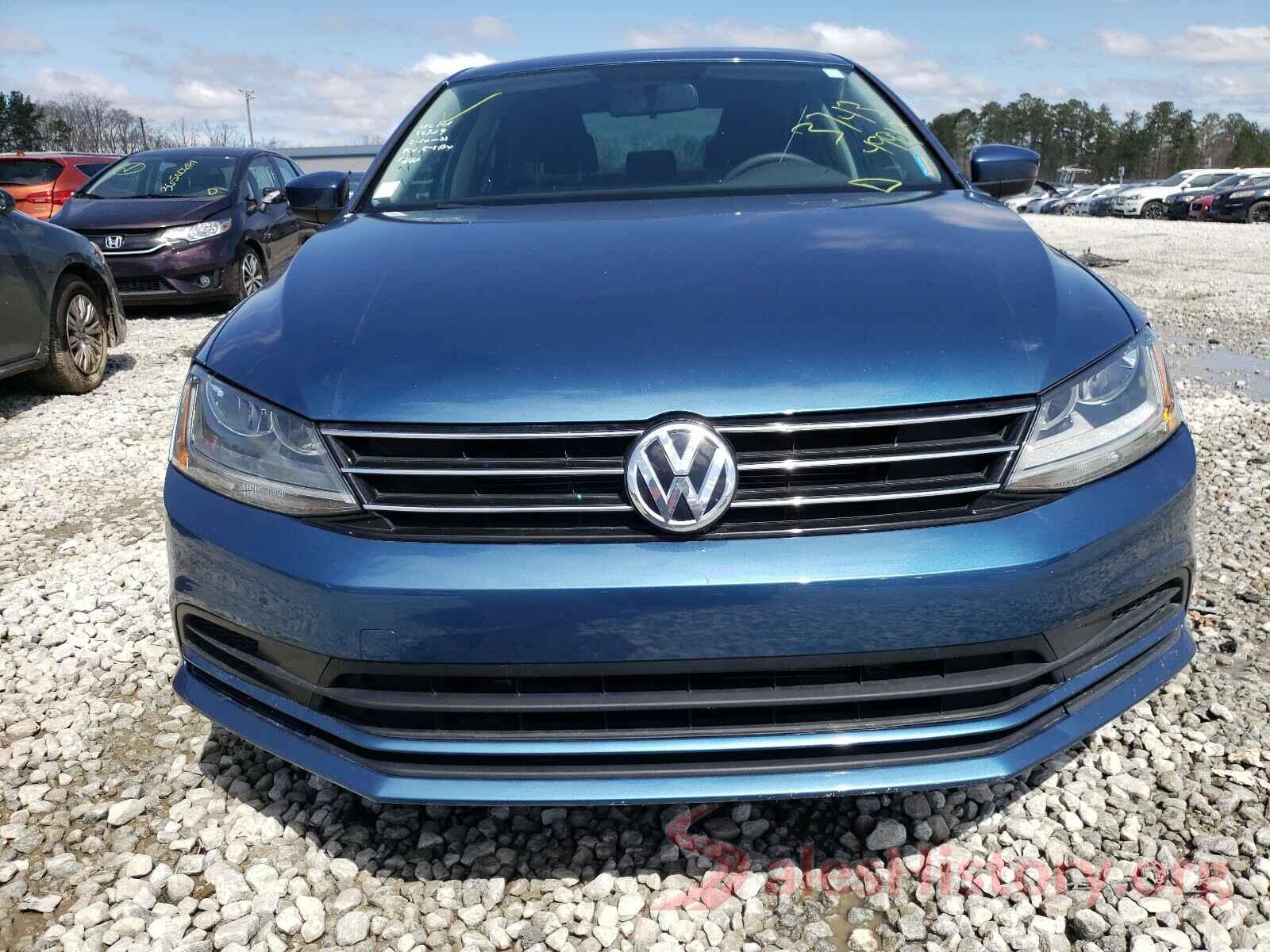 3VW2B7AJ5JM261574 2018 VOLKSWAGEN JETTA