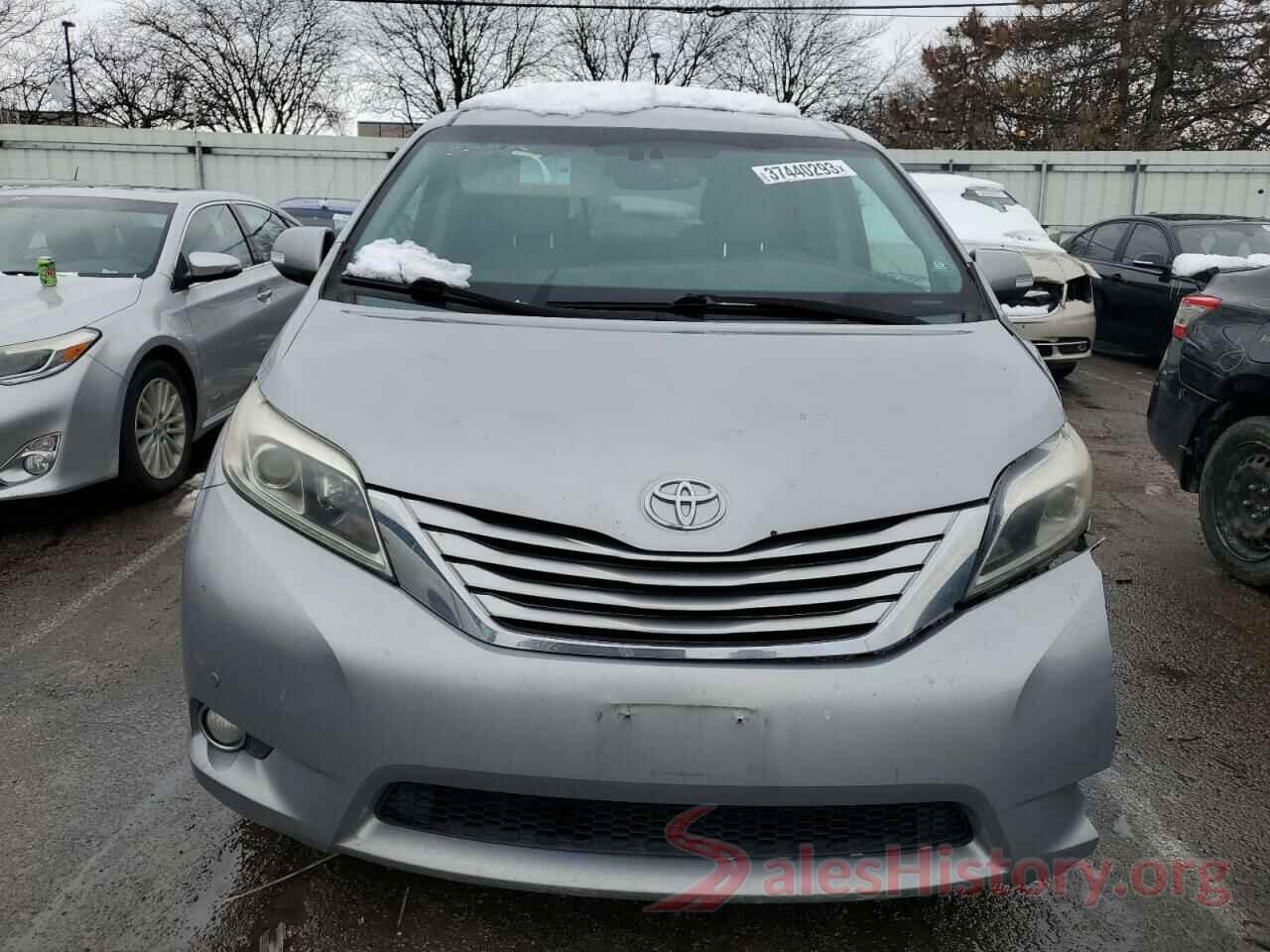 5TDYK3DC0FS564157 2015 TOYOTA SIENNA