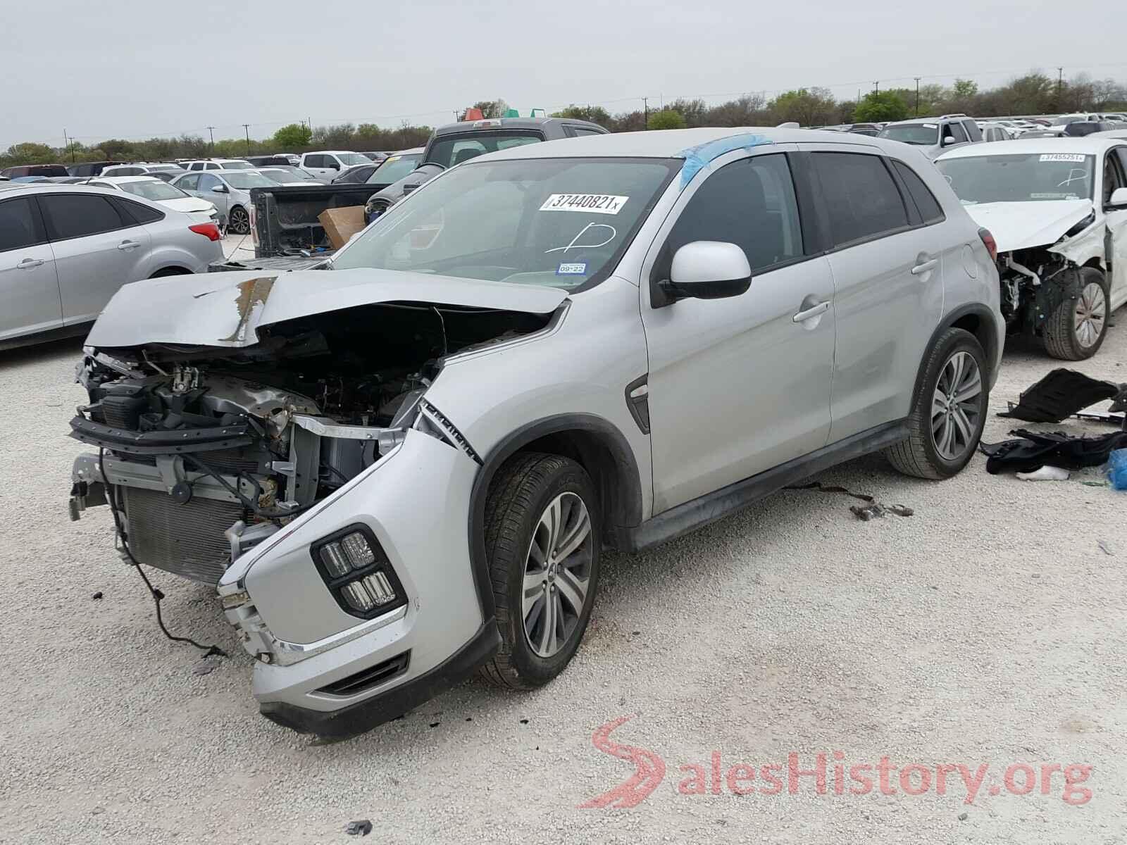 JA4AP3AUXLU001327 2020 MITSUBISHI OUTLANDER