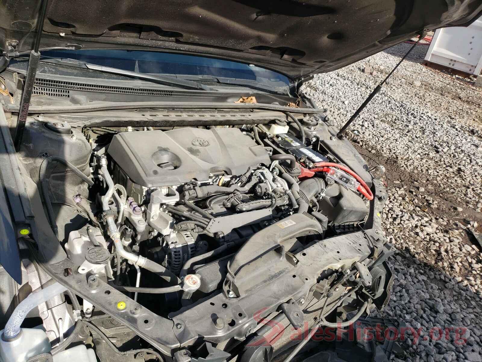 4T1B11HK4JU513050 2018 TOYOTA CAMRY