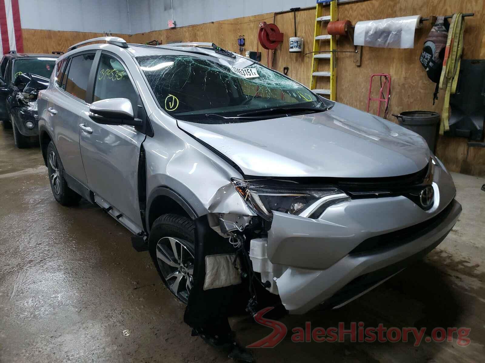 2T3RFREV9HW638852 2017 TOYOTA RAV4