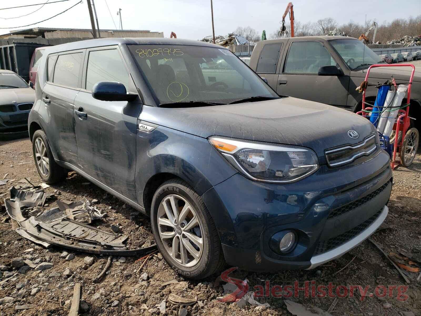 KNDJP3A55J7585968 2018 KIA SOUL