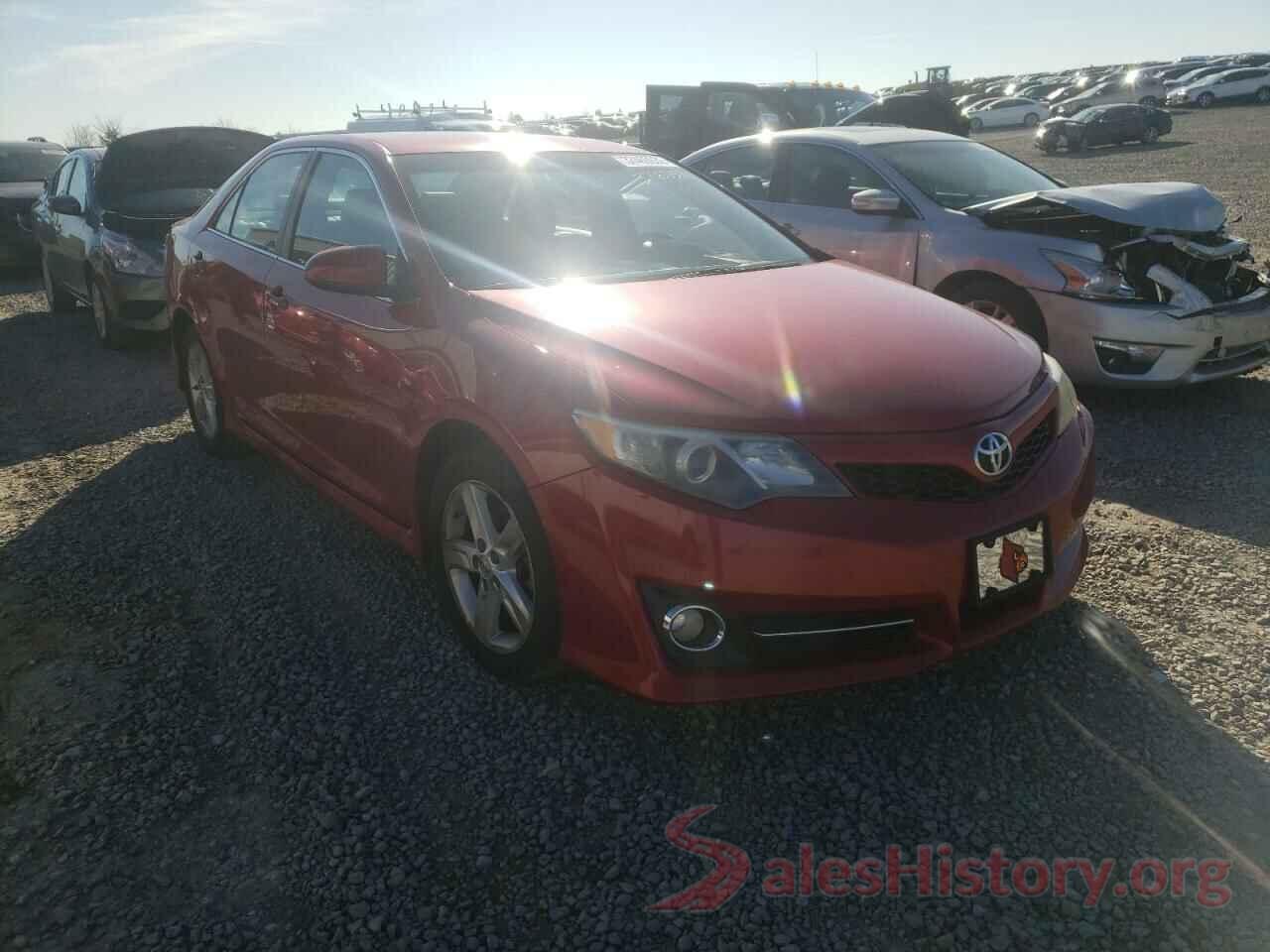 4T1BF1FK2EU748332 2014 TOYOTA CAMRY