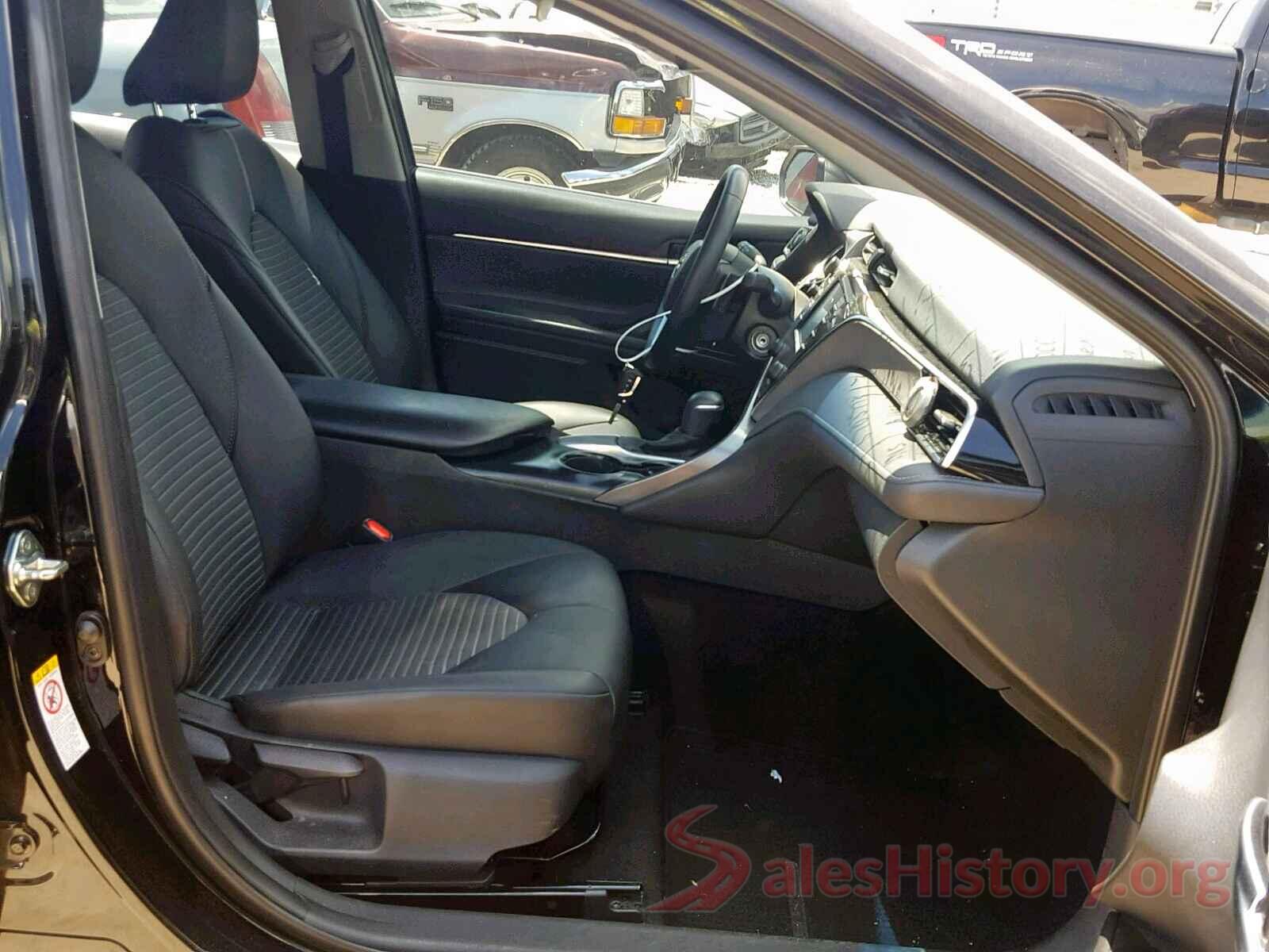 4T1B11HK2JU525830 2018 TOYOTA CAMRY