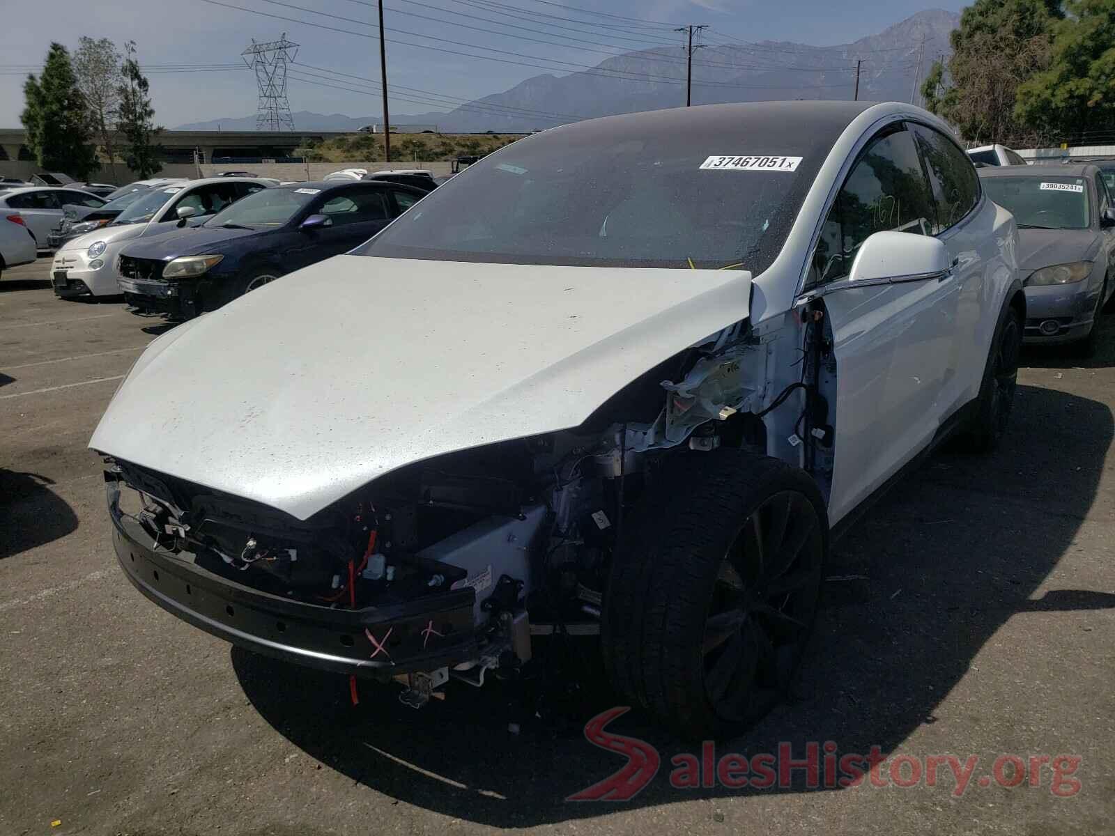 5YJXCBE20LF268418 2020 TESLA MODEL X