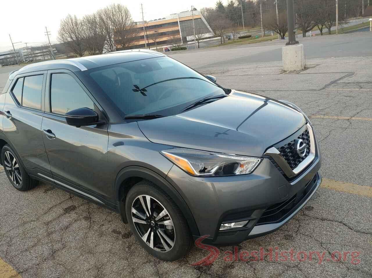 3N1CP5DV8LL484232 2020 NISSAN KICKS