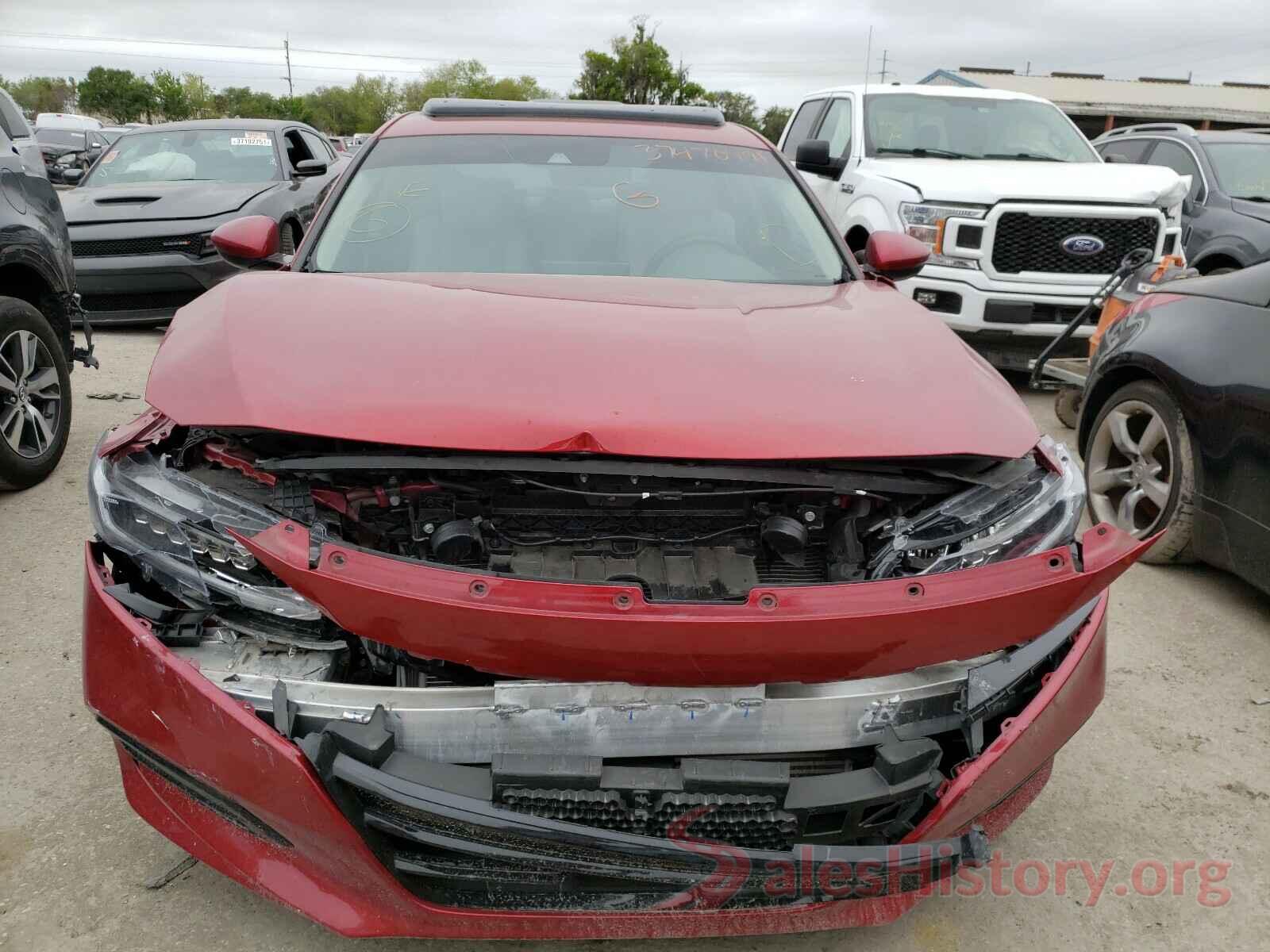 1HGCV1F57JA083110 2018 HONDA ACCORD