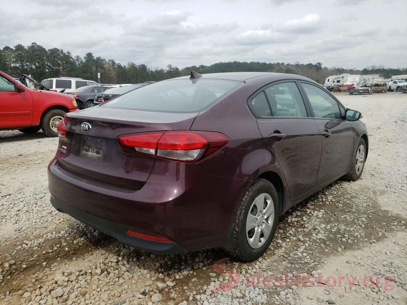 3KPFK4A73HE118666 2017 KIA FORTE