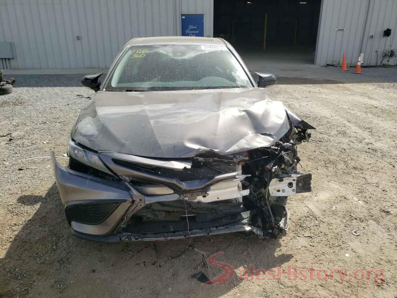 4T1G11AK7MU533068 2021 TOYOTA CAMRY