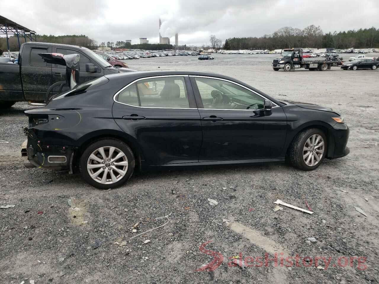 JTNB11HK4J3003819 2018 TOYOTA CAMRY