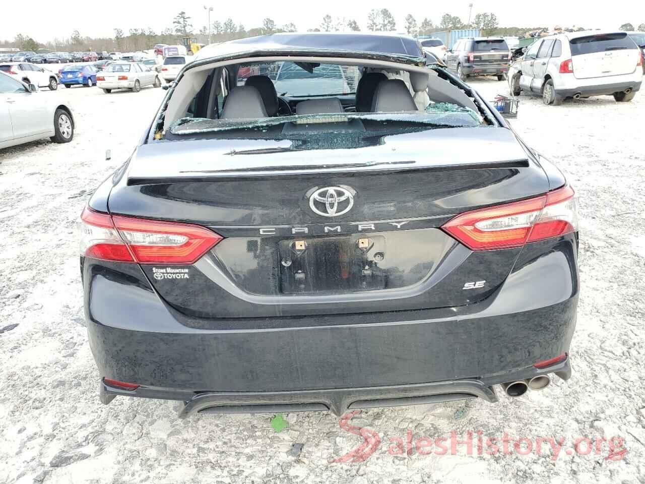 4T1B11HK9JU105465 2018 TOYOTA CAMRY