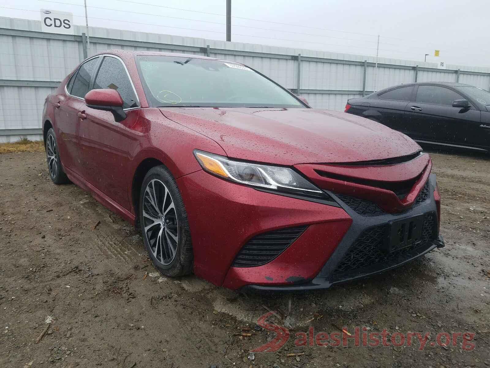 4T1B11HK0JU507889 2018 TOYOTA CAMRY