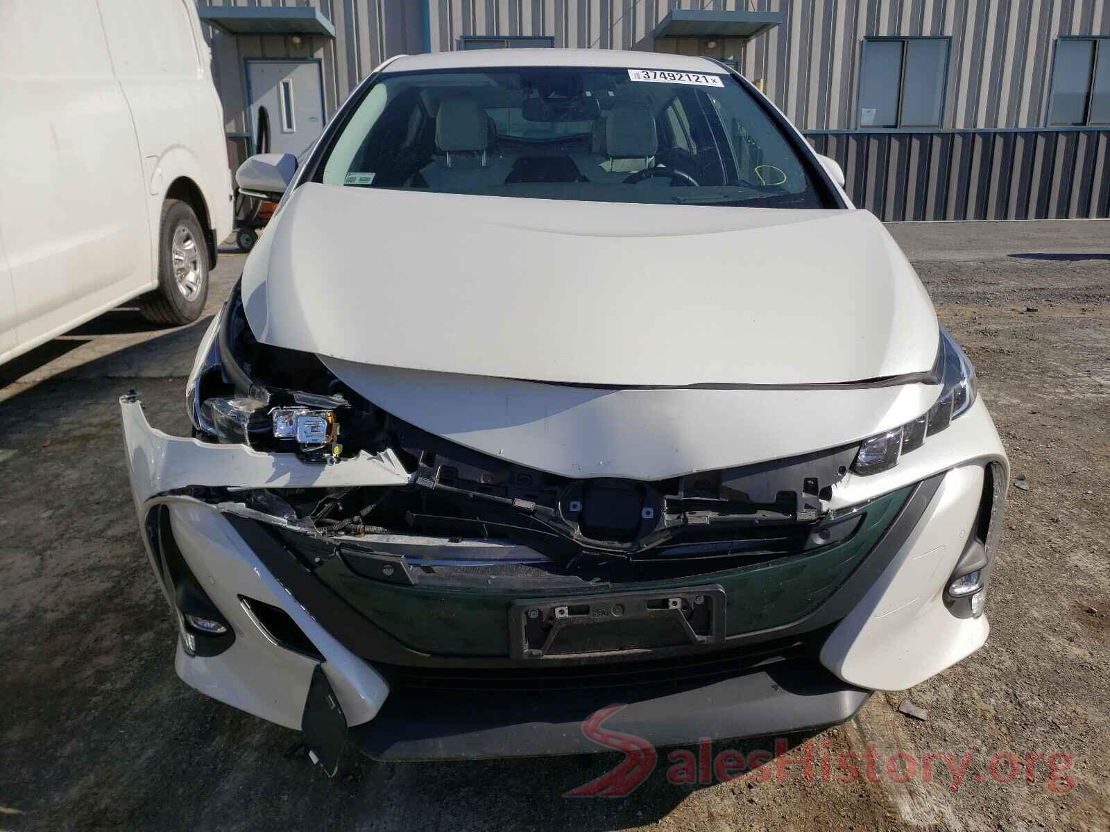 JTDKARFP0H3050700 2017 TOYOTA PRIUS