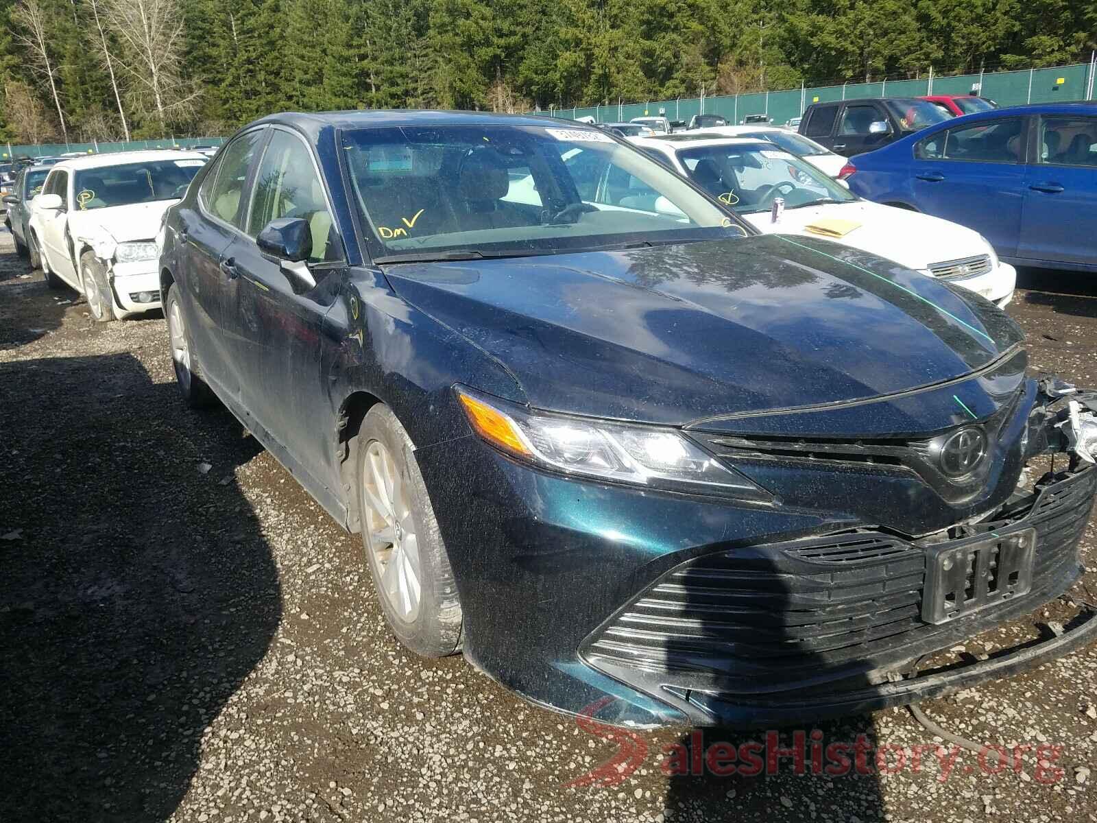 4T1B11HK2JU523463 2018 TOYOTA CAMRY