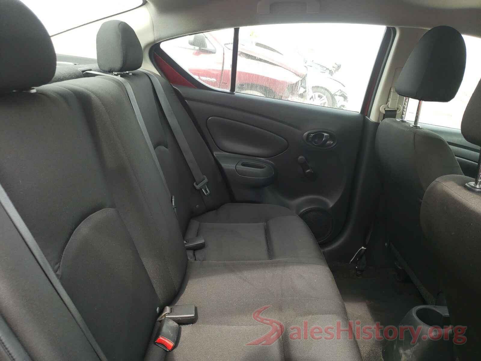 3N1CN7AP1KL829543 2019 NISSAN VERSA