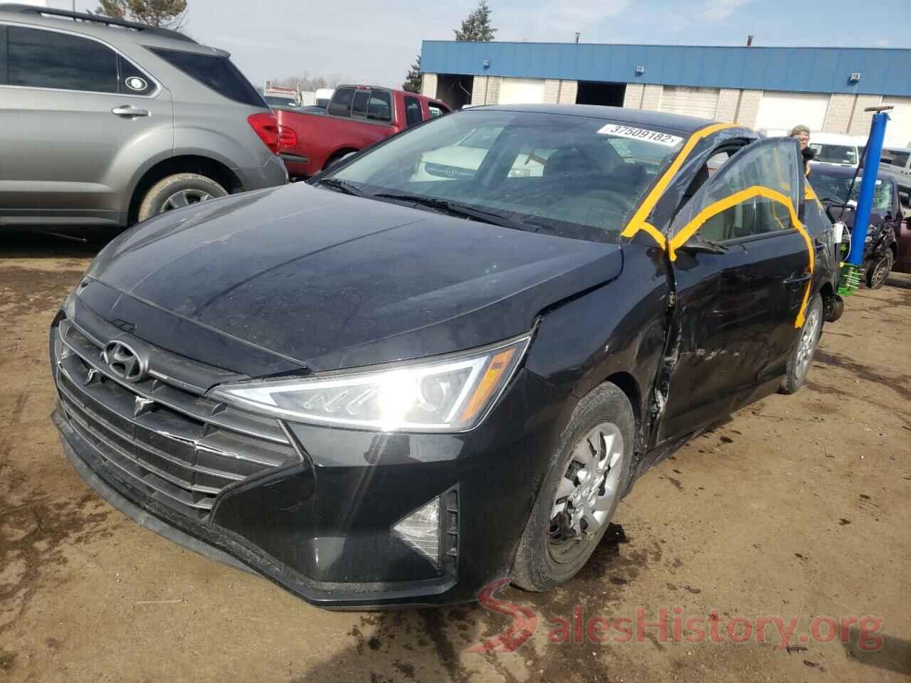 5NPD74LF1KH453800 2019 HYUNDAI ELANTRA