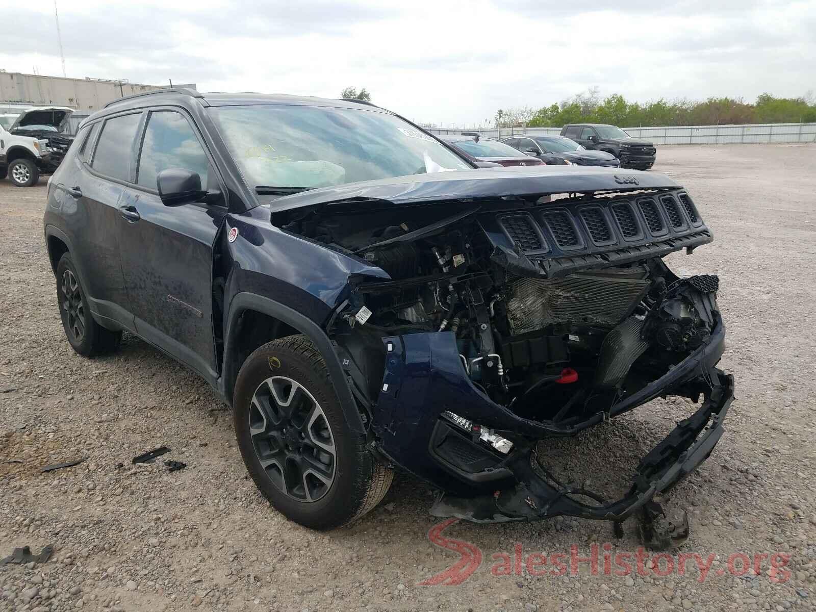 3C4NJDDBXKT723186 2019 JEEP COMPASS