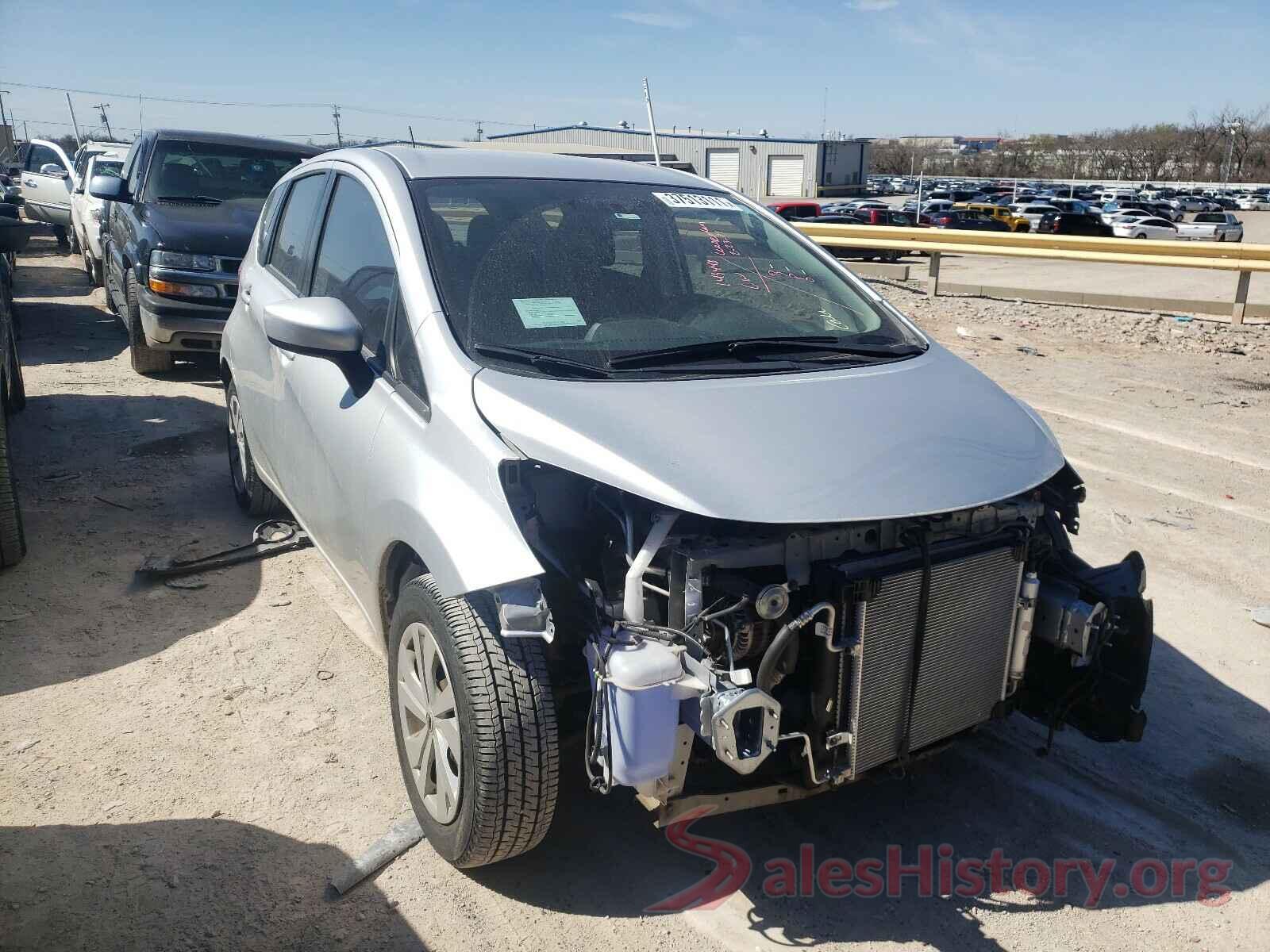 3N1CE2CP1JL361120 2018 NISSAN VERSA