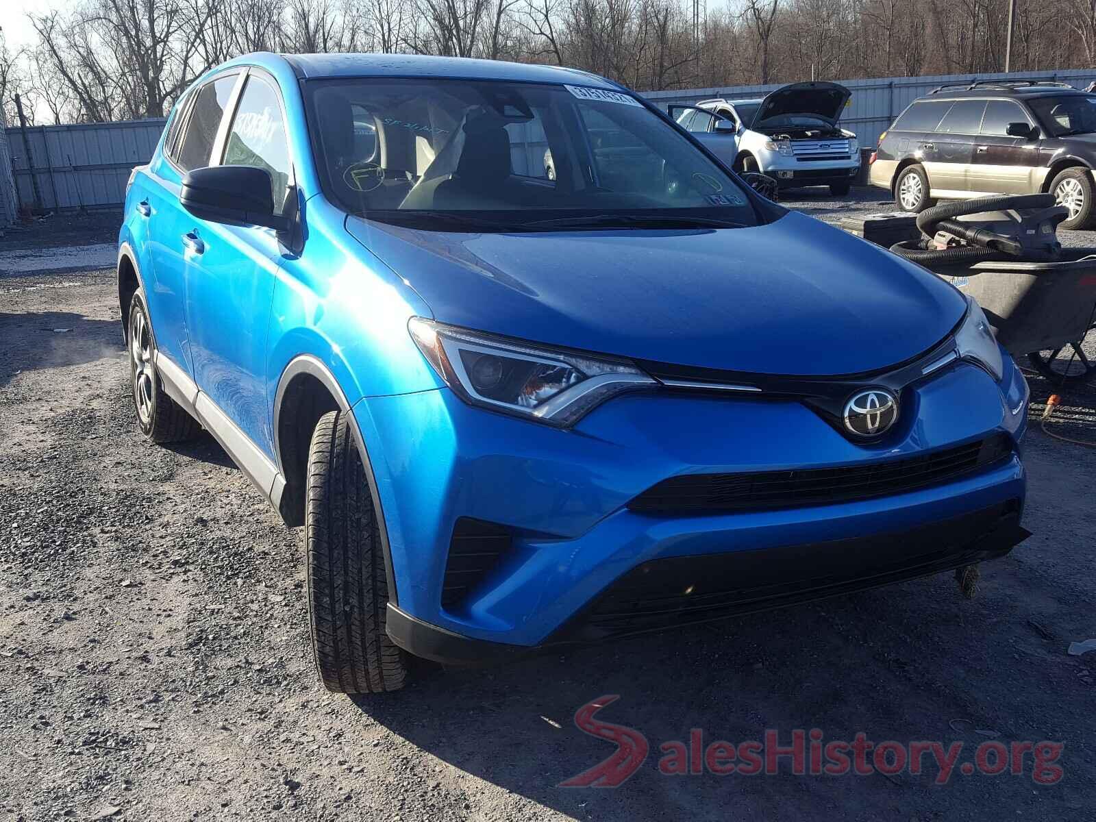 2T3BFREV2HW688588 2017 TOYOTA RAV4