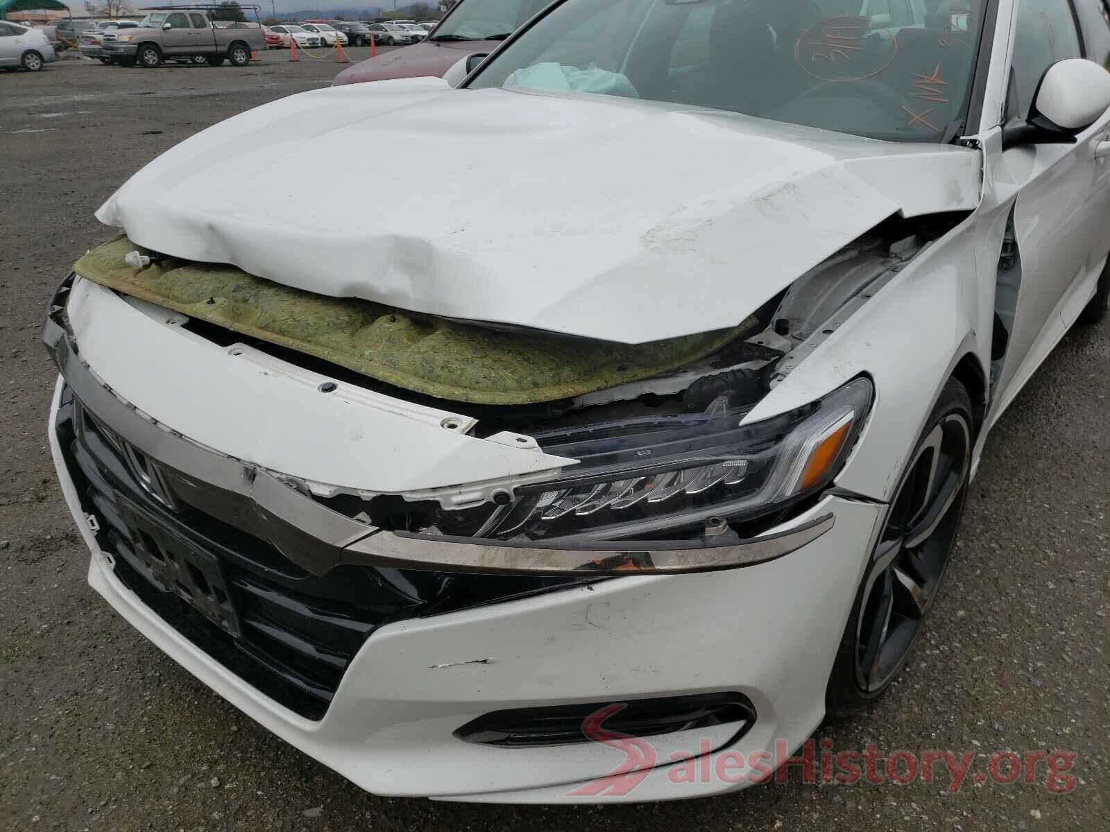 1HGCV1F30JA103874 2018 HONDA ACCORD