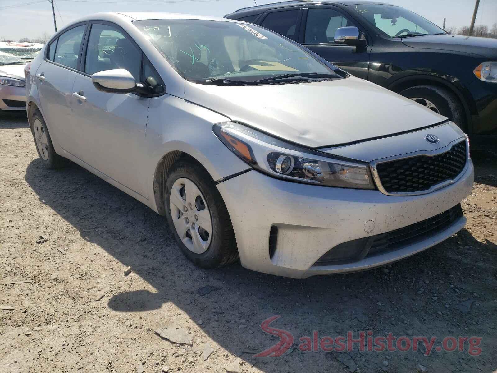 3KPFL4A72JE218390 2018 KIA FORTE