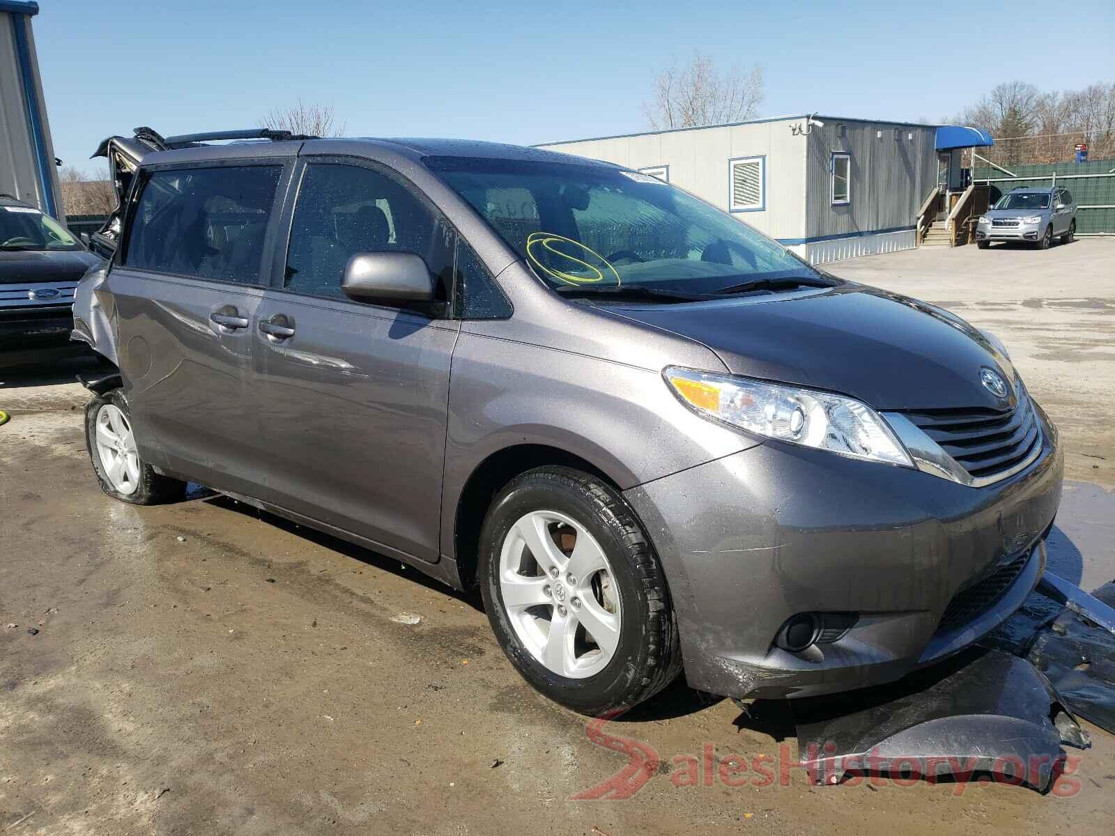 5TDKZ3DC5HS773768 2017 TOYOTA SIENNA