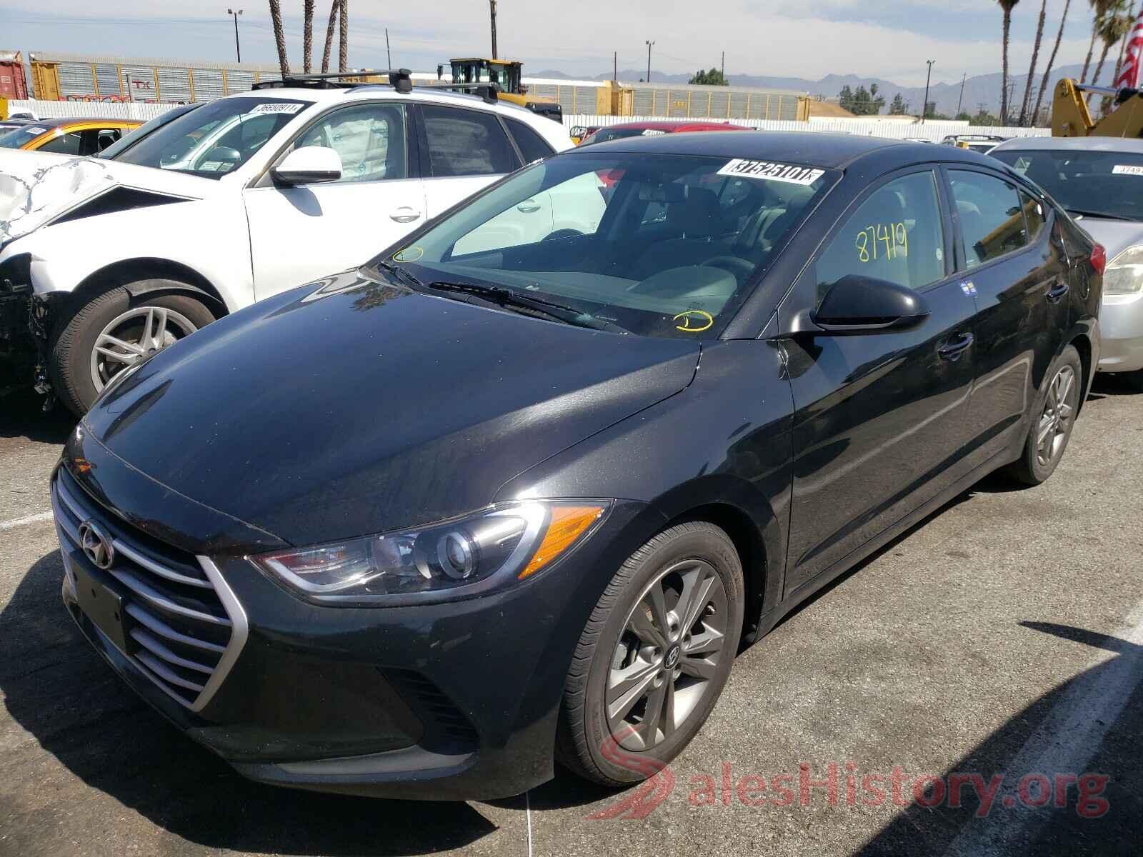 5NPD84LF4JH308200 2018 HYUNDAI ELANTRA