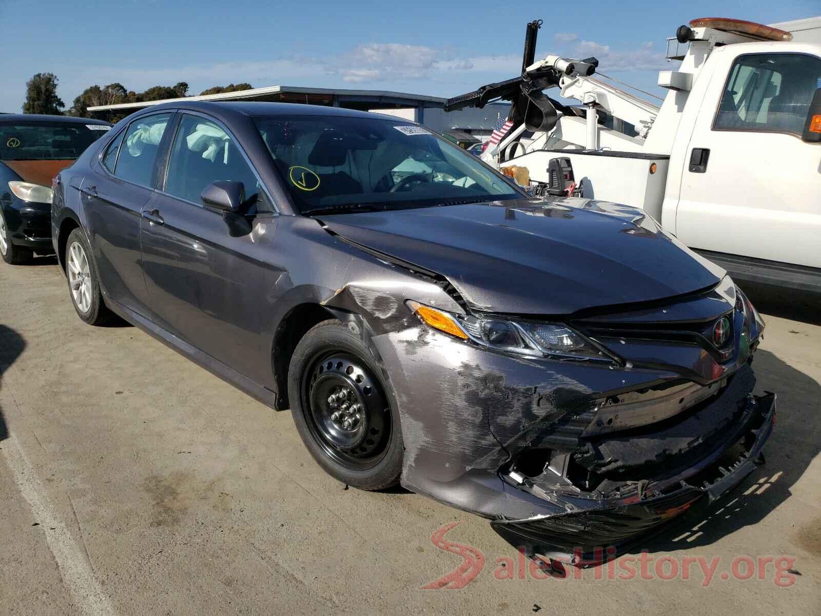 4T1B11HK5KU770753 2019 TOYOTA CAMRY