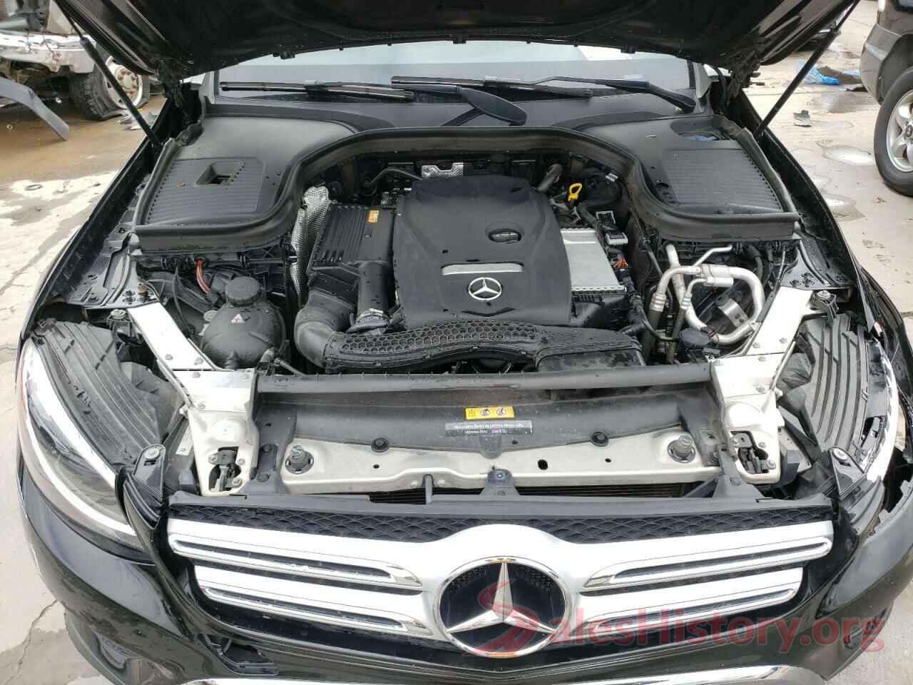 WDC0G4JB9HV009579 2017 MERCEDES-BENZ GLC-CLASS