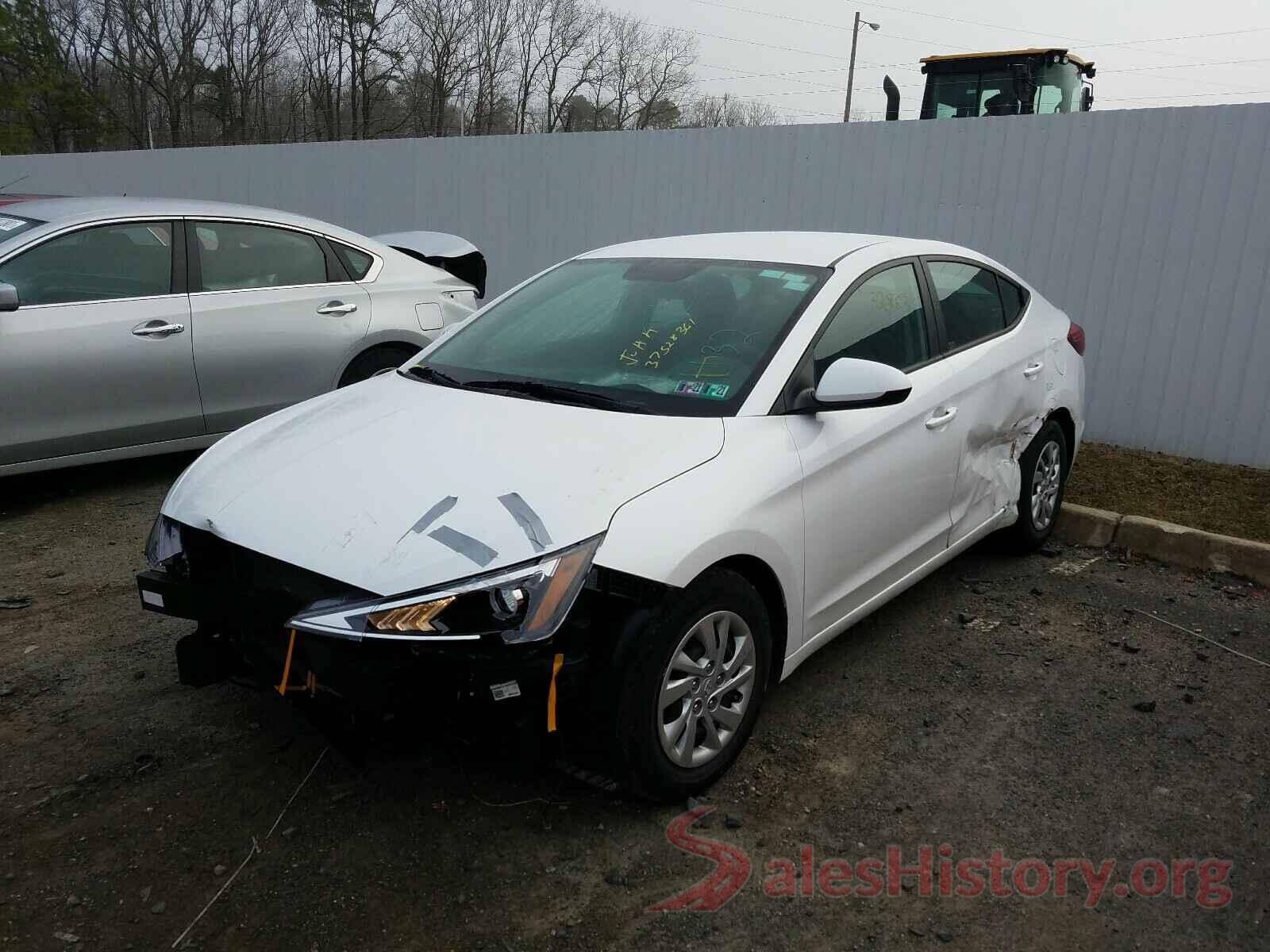 5NPD74LF1KH469303 2019 HYUNDAI ELANTRA