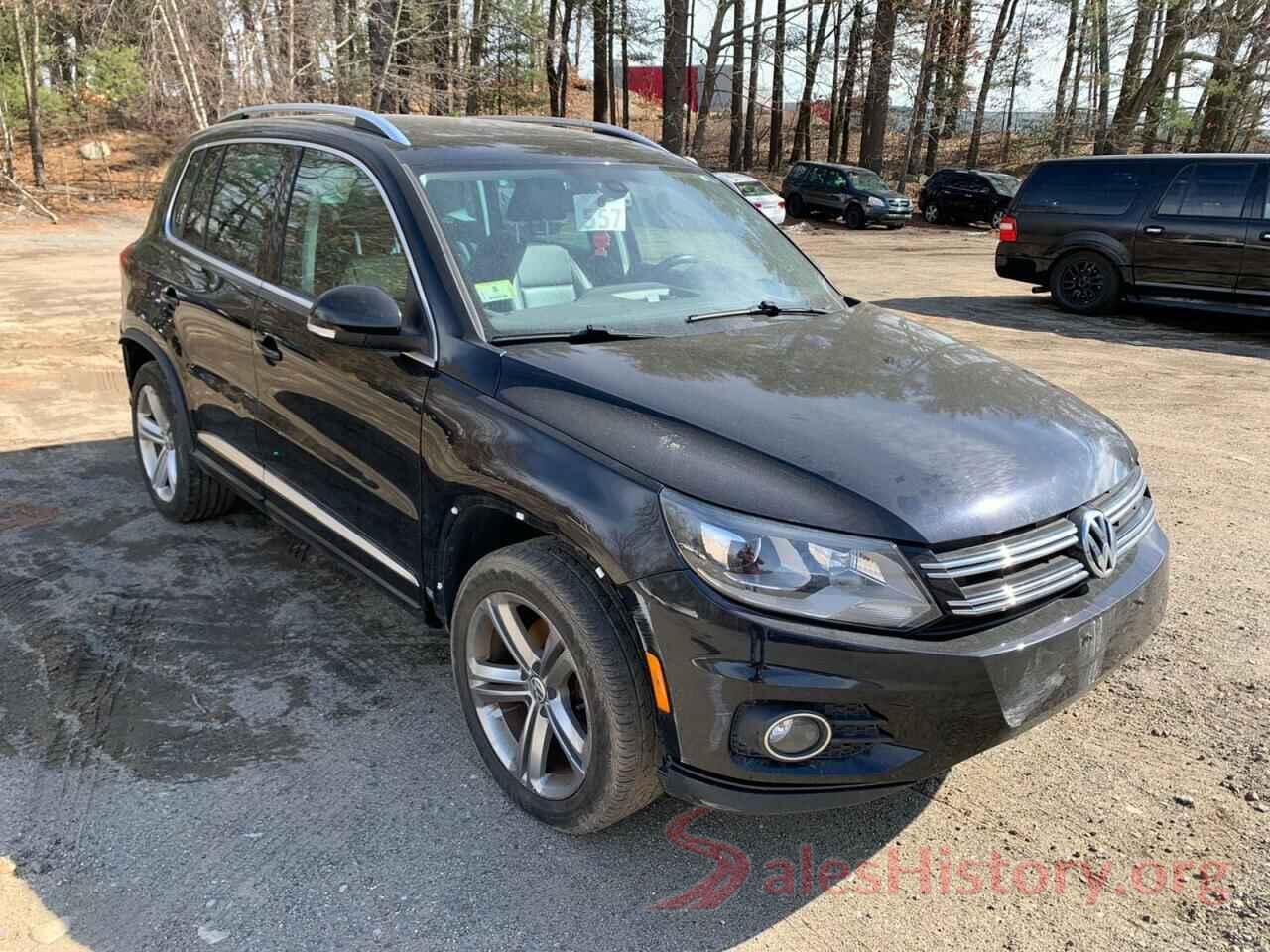 WVGUV7AX0HK013267 2017 VOLKSWAGEN TIGUAN